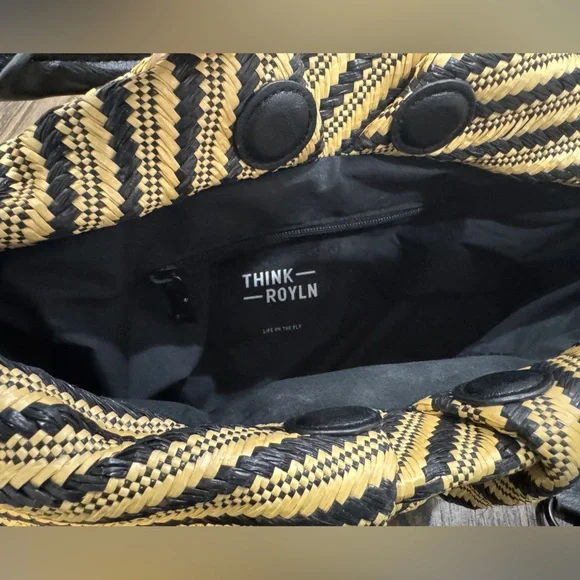 THINK ROYLN • Savannah Woven Design Raffia Top Handle Crossbody Bag Purse 3ways - Picture 6 of 11